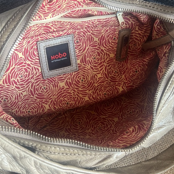 Hobo Shoulder Bag - Picture 11 of 16